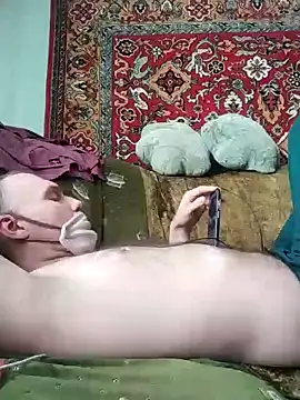 Pineapple04 online show from 20, 2, 2025