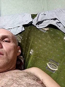 Pineapple04 online show from 25, 9, 2025