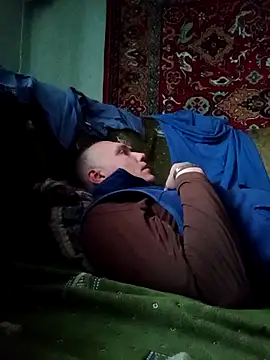 Pineapple04 online show from 5, 10, 2025