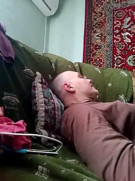 Pineapple04 online show from 18, 12, 2025