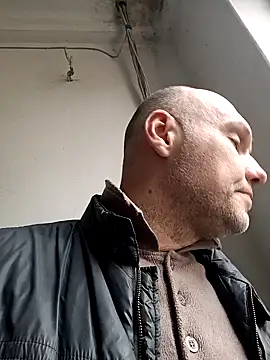 Pineapple04 online show from 14, 4, 2026