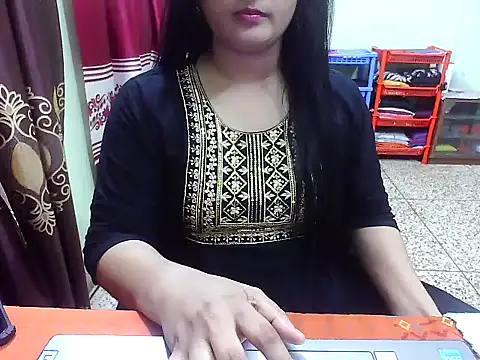 Snapshot of LovelyRose69 chatting on 1, 11, 2025 LovelyRose69 online show from 1, 11, 2025