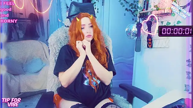 Snapshot of Toxic_Ellies chatting on 29, 12, 2024 Toxic Ellies online show from 29, 12, 2024