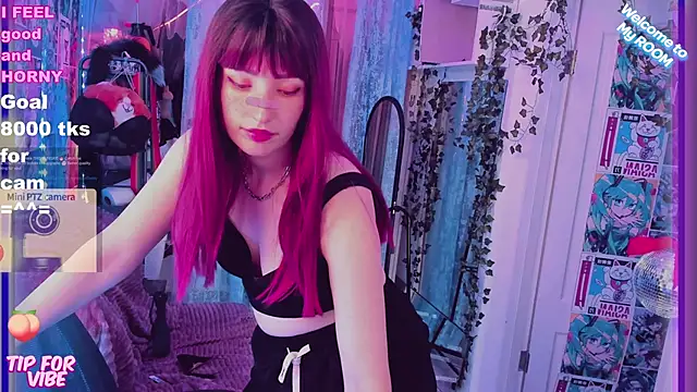 Snapshot of Toxic_Ellies chatting on 7, 2, 2025 Toxic Ellies online show from 7, 2, 2025