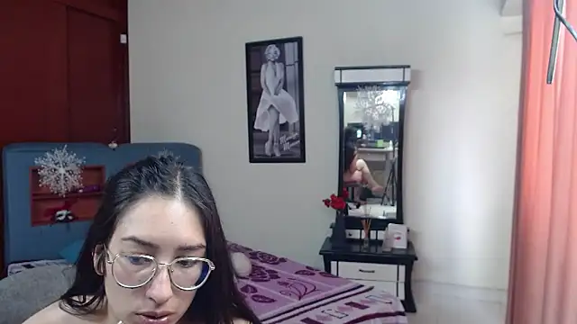 Snapshot of jeyloveebony chatting on 7, 12, 2024 jeyloveebony online show from 7, 12, 2024