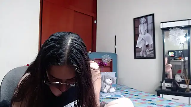 Snapshot of jeyloveebony chatting on 10, 12, 2024 jeyloveebony online show from 10, 12, 2024