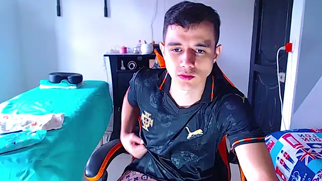 ADAM HOT online show from 2, 6, 2026