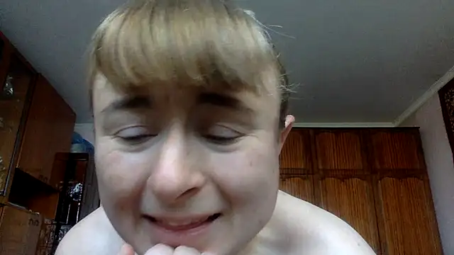 Snapshot of KlavdiaPetrivna chatting on 4, 7, 2026 KlavdiaPetrivna online show from 4, 7, 2026