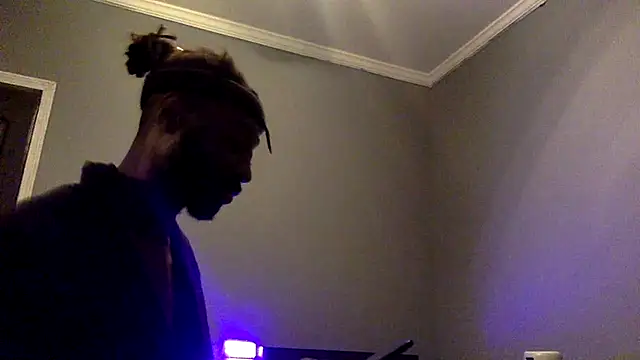 Snapshot of shomeagudtyme chatting on 4, 12, 2025 shomeagudtyme online show from 4, 12, 2025