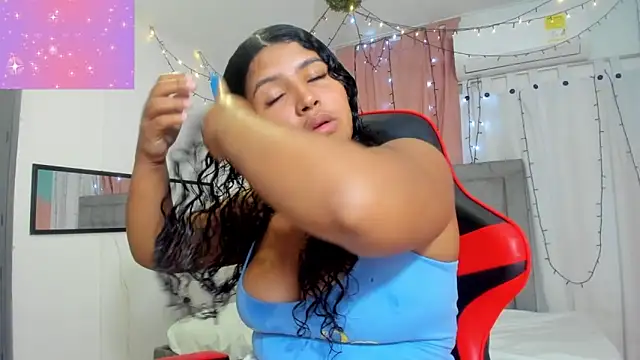 Snapshot of valentina_0_ chatting on 13, 2, 2025 valentina 0 online show from 13, 2, 2025