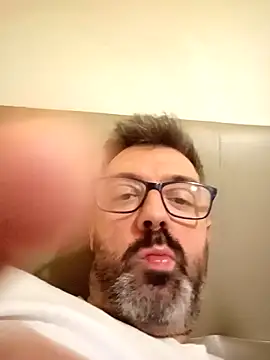 Snapshot of pana1978loco chatting on 12, 11, 2025 pana1978loco online show from 12, 11, 2025