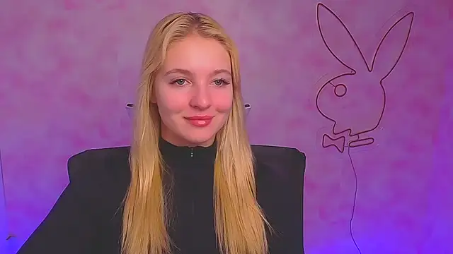 Snapshot of Milka_kiss_ chatting on 14, 12, 2024 Milka kiss online show from 14, 12, 2024