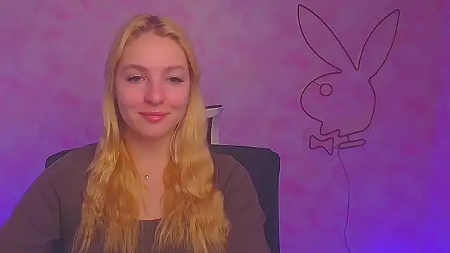 Snapshot of Milka_kiss_ chatting on 15, 12, 2024 Milka kiss online show from 15, 12, 2024