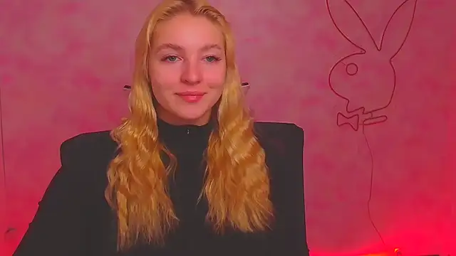 Snapshot of Milka_kiss_ chatting on 17, 12, 2024 Milka kiss online show from 17, 12, 2024