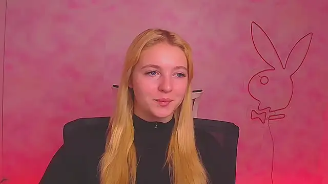 Snapshot of Milka_kiss_ chatting on 21, 12, 2024 Milka kiss online show from 21, 12, 2024