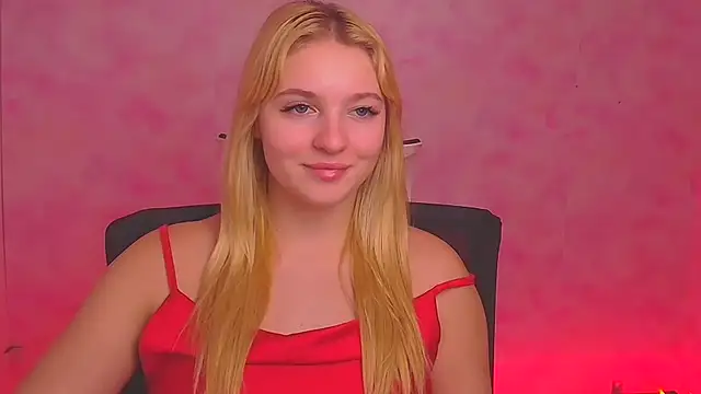 Snapshot of Milka_kiss_ chatting on 28, 12, 2024 Milka kiss online show from 28, 12, 2024
