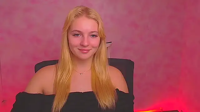 Snapshot of Milka_kiss_ chatting on 2, 1, 2025 Milka kiss online show from 2, 1, 2025