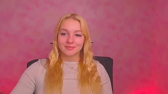 Snapshot of Milka_kiss_ chatting on 3, 1, 2025 Milka kiss online show from 3, 1, 2025