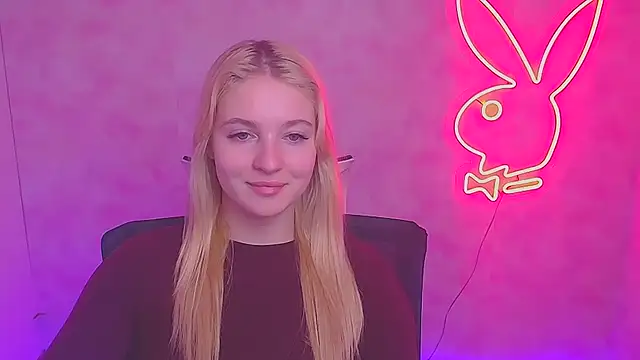 Snapshot of Milka_kiss_ chatting on 4, 2, 2025 Milka kiss online show from 4, 2, 2025