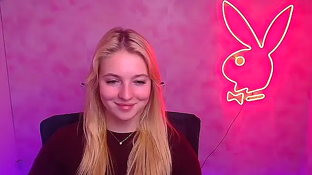 Snapshot of Milka_kiss_ chatting on 6, 2, 2025 Milka kiss online show from 6, 2, 2025