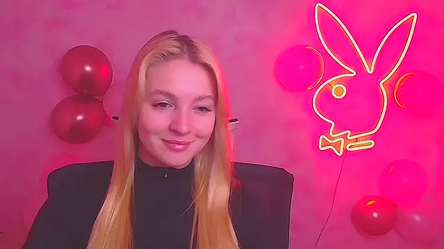Snapshot of Milka_kiss_ chatting on 13, 2, 2025 Milka kiss online show from 13, 2, 2025