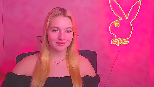 Snapshot of Milka_kiss_ chatting on 23, 2, 2025 Milka kiss online show from 23, 2, 2025