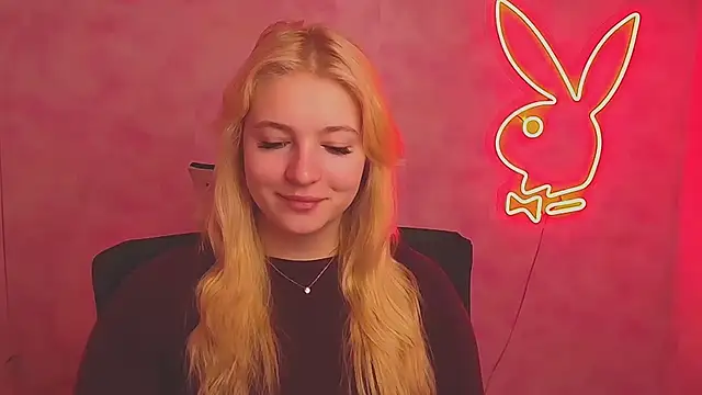 Snapshot of Milka_kiss_ chatting on 15, 3, 2025 Milka kiss online show from 15, 3, 2025