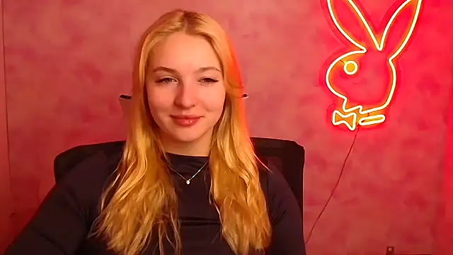 Snapshot of Milka_kiss_ chatting on 23, 3, 2025 Milka kiss online show from 23, 3, 2025