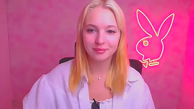 Snapshot of Milka_kiss_ chatting on 16, 9, 2025 Milka kiss online show from 16, 9, 2025