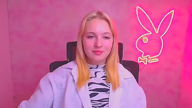Snapshot of Milka_kiss_ chatting on 22, 9, 2025 Milka kiss online show from 22, 9, 2025