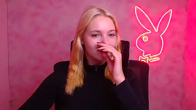 Snapshot of Milka_kiss_ chatting on 24, 9, 2025 Milka kiss online show from 24, 9, 2025
