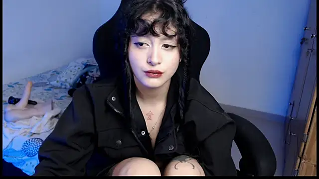 Snapshot of liz-beths chatting on 2, 6, 2026 liz-beths online show from 2, 6, 2026
