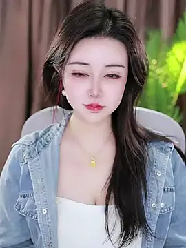 Qiaoqiao  online show from 27, 1, 2025