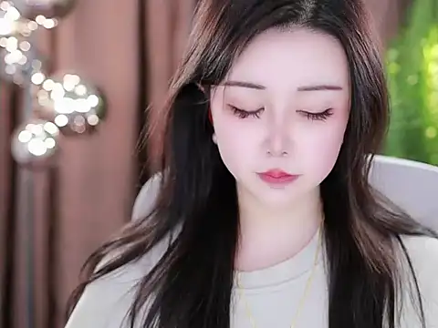 Qiaoqiao  online show from 15, 2, 2025