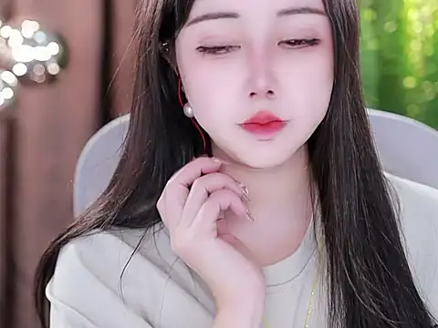 Qiaoqiao  online show from 16, 2, 2025