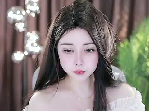 Qiaoqiao  online show from 2, 3, 2025