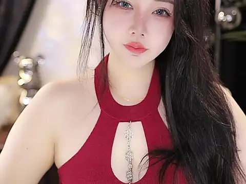 Qiaoqiao  online show from 15, 9, 2025