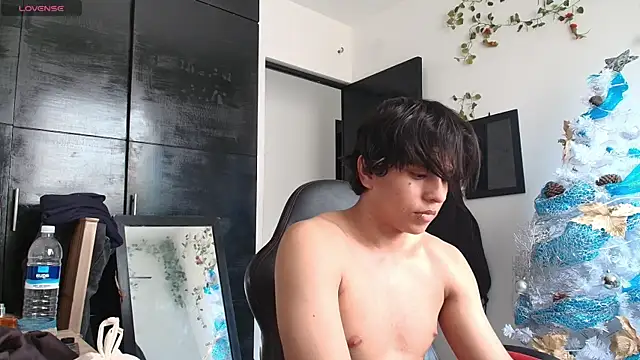 Snapshot of Haruto2001 chatting on 15, 12, 2024 Haruto2001 online show from 15, 12, 2024