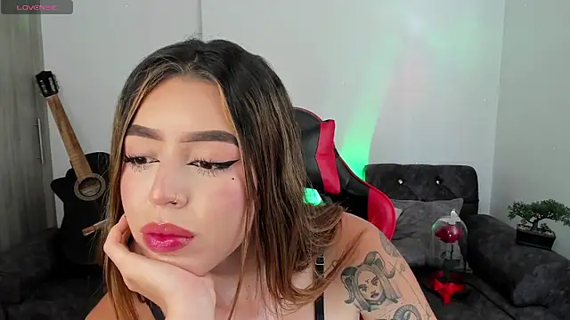 zoee jackson online show from 25, 9, 2025