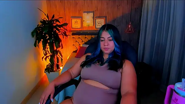 Xisu  online show from 30, 1, 2025