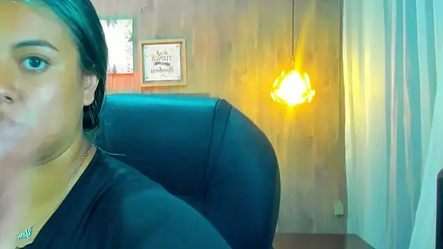 Xisu  online show from 31, 1, 2025