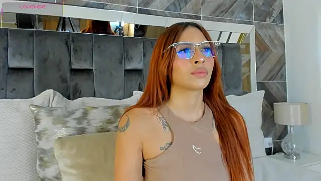 Snapshot of TaniaSmith1 chatting on 13, 10, 2025 TaniaSmith1 online show from 13, 10, 2025