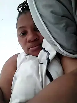 Snapshot of Bustyslave48 chatting on 8, 11, 2025 Bustyslave48 online show from 8, 11, 2025