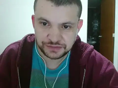 Snapshot of camiloking1720 chatting on 3, 12, 2024 camiloking1720 online show from 3, 12, 2024