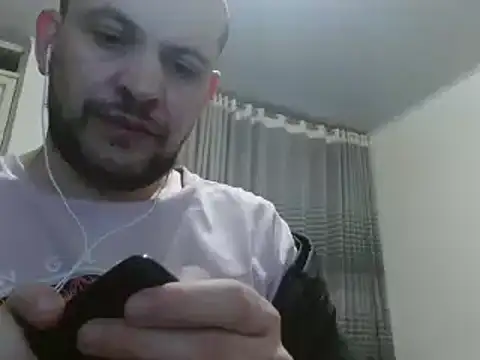 Snapshot of camiloking1720 chatting on 12, 1, 2025 camiloking1720 online show from 12, 1, 2025