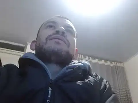 Snapshot of camiloking1720 chatting on 13, 1, 2025 camiloking1720 online show from 13, 1, 2025