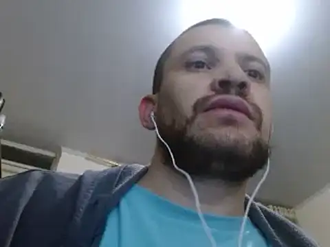 Snapshot of camiloking1720 chatting on 15, 1, 2025 camiloking1720 online show from 15, 1, 2025