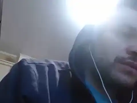 Snapshot of camiloking1720 chatting on 15, 1, 2025 camiloking1720 online show from 15, 1, 2025