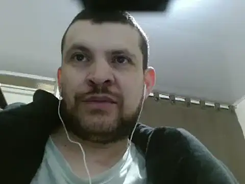 Snapshot of camiloking1720 chatting on 5, 2, 2025 camiloking1720 online show from 5, 2, 2025