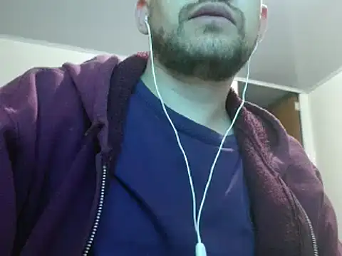 Snapshot of camiloking1720 chatting on 15, 2, 2025 camiloking1720 online show from 15, 2, 2025